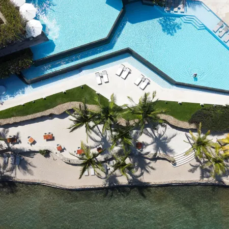 AYANA Komodo Waecicu Beach
