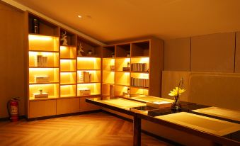 Echarm Hotel (Jinzhai Wuxing Street Guihua Park Store)