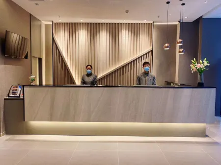 Homeinn Selected Hotel (Chifeng Railway Station Songshan Wanda Plaza) Отели рядом с достопримечательностью «Inner Mongolia Vocational and Technical College of Traffic»