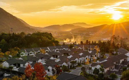 Nanjing lvju  Inn (Tengchong mayugu hot spring)
