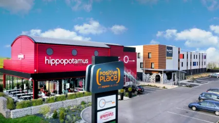 Kyriad Prestige Amiens Poulainville Hotel and Spa Отели в г. Пернуа