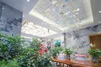 赤峰憶江南飯店（長青公園店） - 2 星級