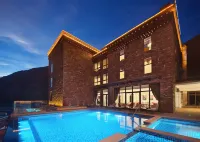 Blossom Valley Daocheng, Azelea & Spring - Swimmingpools