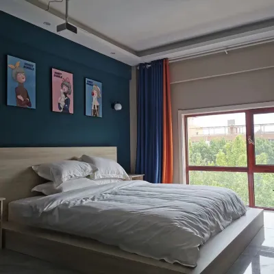 Jiaozuo Yingka Apartment Hotels near Jiaozuo Normal College (New Campus)