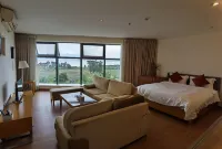 Cambu Shengshui Hotel Fuxian Lake