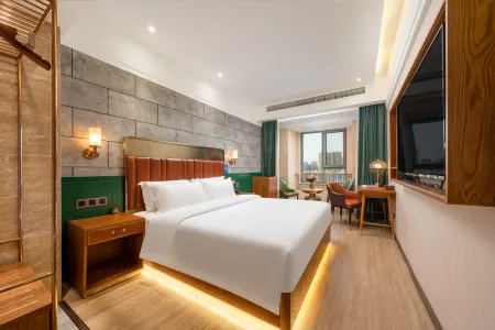 Homeinn Pebble Hotel (Jinan Tangye Century Avenue)