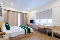 Lam Sơn White Palace Hotel فنادق في ثاي بينه
