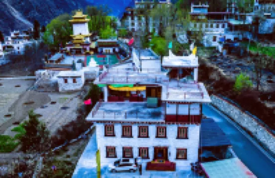 桑頓龍珠民宿（中路藏寨）