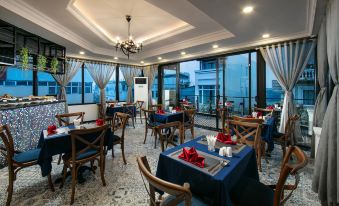 San Boutique Hotel & Travel