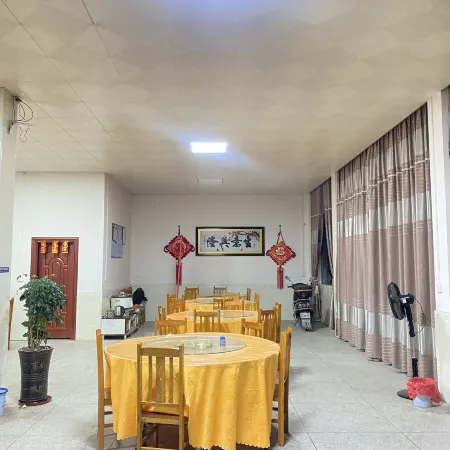 Longnan Hakka Tourism Hotel