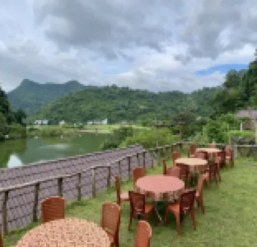 Ba Be Lakeside Bungalow Hotels in Ba Be District