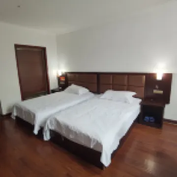 핑양 친수이 호텔