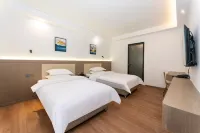 APPLE   HOTEL