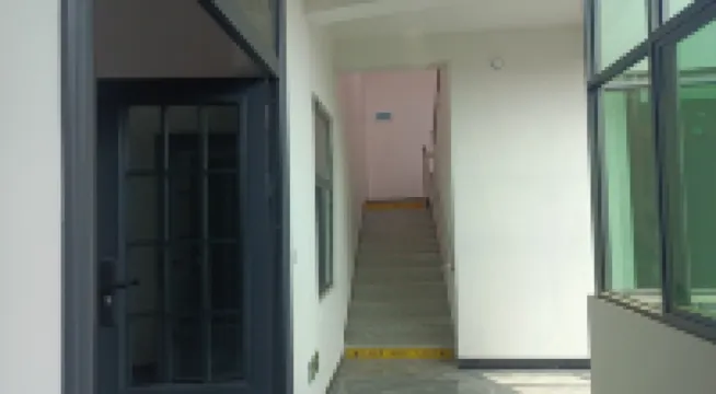 Wenxian Chenjiagou Qingfengling Farmhouse