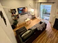 Mini-ME Home - Cozy Entire House in Old City