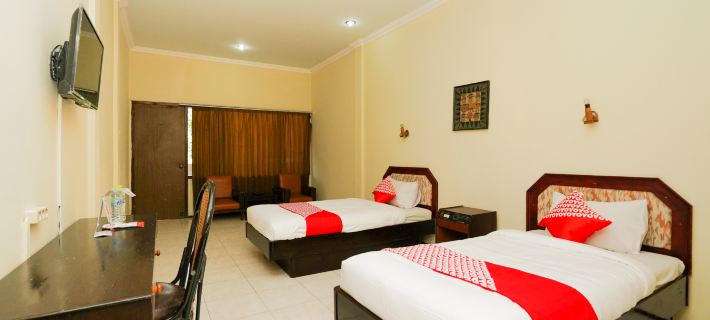 RedDoorz at Hotel Tampiarto Probolinggo Jawa Timur Hotels in Probolinggo City