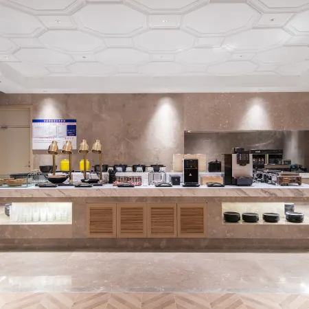 Vienna International Hotel (Hotan Yue Mansion Night Market Store)