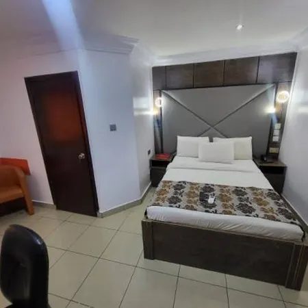 Hotel Capitol