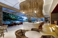 Salt Crystal Hotel By RìChū - bar