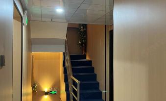 Yimin Apartment Shangxiajiu Pedestrian Street