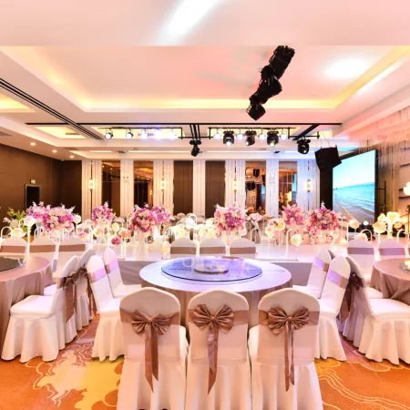 Saihanba Polytechnic Lake Hotel