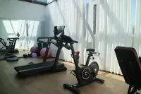 靜泊大飯店（博樂站店）