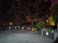 Qingya Xianju Inn