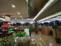 Zadoi Zhenxing Grand Hotel Hotels in Zadoi