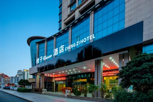 Orange  Hotel