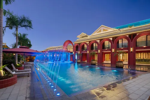 Yunfeng Tingshang · Garden Hotel (Xishuangbanna Jinghong Mannongfeng Mengle Great Buddha Temple)