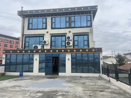 Youmu Manor Homestay Отели рядом с достопримечательностью «Zoige Grassland Nature Reserve»