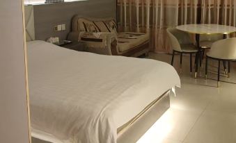 Changshan Hongqun Hotel