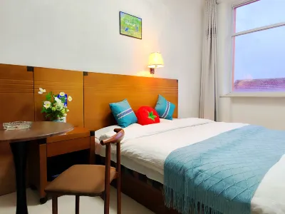 Perfect Manor Hotels near Russian Style Street