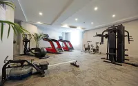 Heyi Hotel (Xinxi Market Seafood Street Branch) Hotels in Hunchun