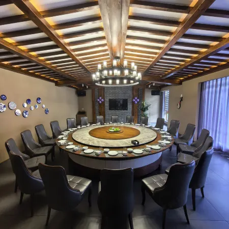 鳳城三濃新村休閑度假景區酒店