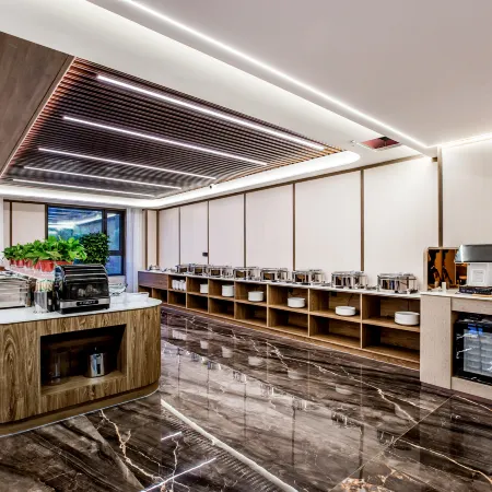 Chengde Courtyard Holiday Hotel