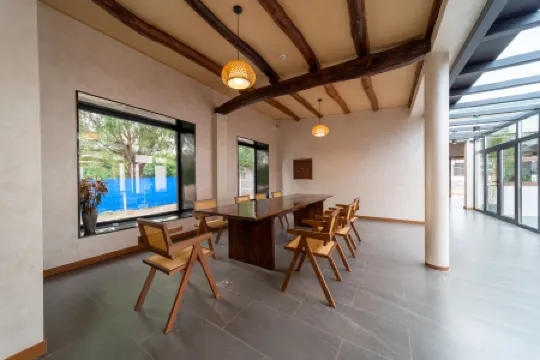 Nuan Tang · Jintai Xianyuan (Beijing Daxing International Airport) Отели рядом с Аэропорт Пекин Дасин