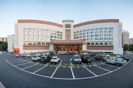 Sinho Hotel Отели рядом с достопримечательностью «Dongshan Academy»