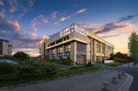 Yunxiang Wangyue Hotel (128 Plaza) Hotels near Ningbo Wildlife Park