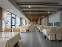 逸華酒店（弋陽縣高鐵站店） 弋陽酒店