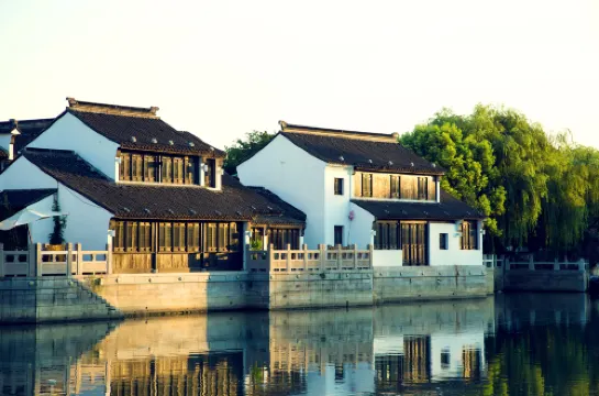 悠然自得·美食街民宿（南潯古鎮南門店）