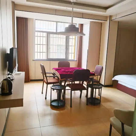 Honghu Yuntian Hotel