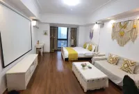 Yueyi Apartment (Putian Chengxiang Wanda Plaza)