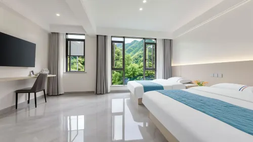 Shiyan Homestay (Sanqingshan Gangshou Cableway)
