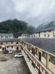 Rongdong Manju Homestay (Shuanghe Cave Via Ferrata) - 2-Star