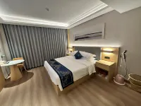 Liston International Hotel (Urumqi High-speed Rail Station Jingkai Wanda Plaza Store) - 5 stelle
