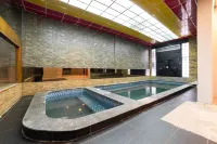 Glamour Hotel and Spa