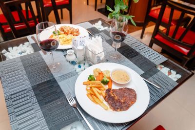 レストラン シルバー マウンツ ホテルの写真