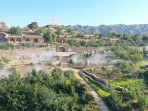 Junggar Yellow River Grand Canyon Embedded Riverview Kiln Cave Homestay