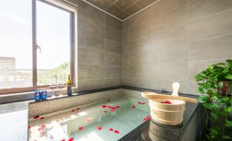 Floral Hotel·Nanjing Fusheng Hot Spring Hotel (Tangshan Hot Spring Resort)